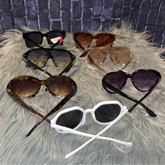 7 Pairs of FASHION SUNGLASSES 2 NWTs 5 GUC Aviators/Heart/Round BUNDLE - Picture 9 of 13